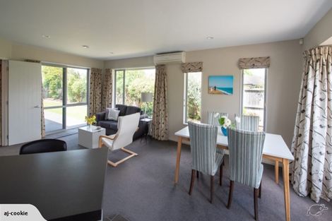 Photo of property in 82 Rothesay Road, Parklands, Christchurch, 8083