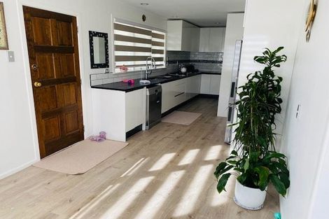 Photo of property in 76 Mountbatten Avenue, Hillcrest, Auckland, 0627