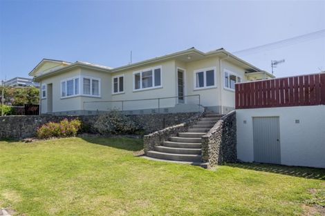 Photo of property in 26 Marine Parade, Otaki Beach, Otaki, 5512
