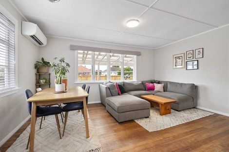 Photo of property in 20 Tweed Street, Roslyn, Palmerston North, 4414