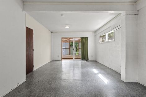 Photo of property in 6 Bellcroft Place, Belmont, Auckland, 0622