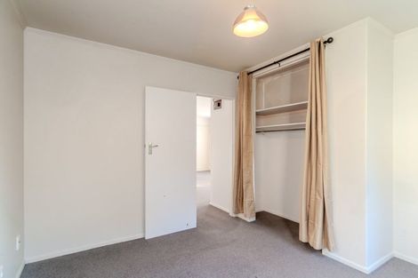 Photo of property in 106a Newlands Road, Newlands, Wellington, 6037