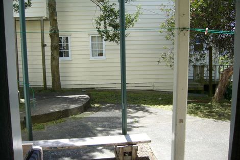 Photo of property in 2/25 Clifton Terrace, Kelburn, Wellington, 6012