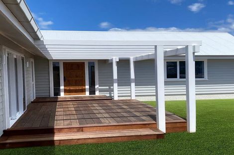 Photo of property in 156 Kupe Drive, Whitianga, 3510