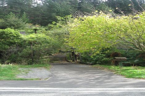 Photo of property in 120 Pinehaven Road, Pinehaven, Upper Hutt, 5019