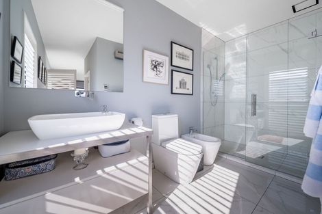 Photo of property in 285 Cannon Hill Crescent, Mount Pleasant, Christchurch, 8081