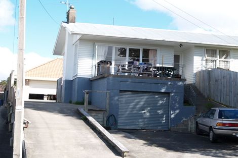 Photo of property in 2/41 Andrew Road, Howick, Auckland, 2010