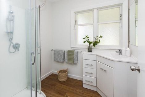 Photo of property in 202 Wairakei Road, Bryndwr, Christchurch, 8053