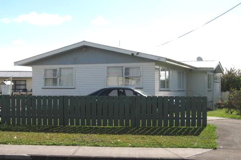 Photo of property in 23 Barrys Road, Glendene, Auckland, 0602