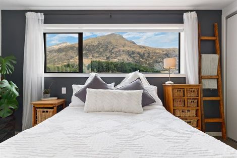Photo of property in 11 Violet Way, Lower Shotover, Queenstown, 9304