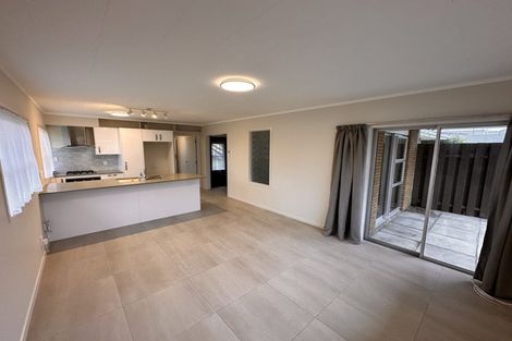 Photo of property in 1/1 Pine Road, Orewa, 0931