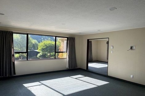 Photo of property in 2 Jenkins Place, Arrowtown, 9302