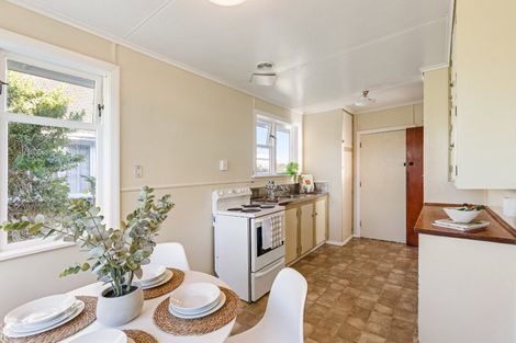 Photo of property in 32 Cardiff Street, Awapuni, Palmerston North, 4412