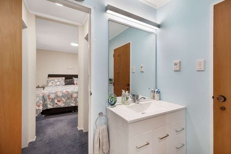 Photo of property in 7 Regal Street, Levin, 5510