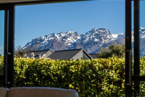 Photo of property in 4 Caithness Court, Jacks Point, Queenstown, 9371