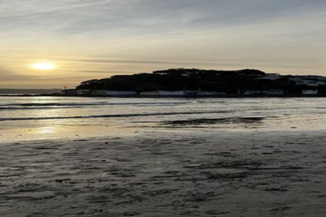 Photo of property in 27 Terrace Road, Titahi Bay, Porirua, 5022