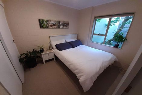 Photo of property in 2/8 Narbada Crescent, Khandallah, Wellington, 6035