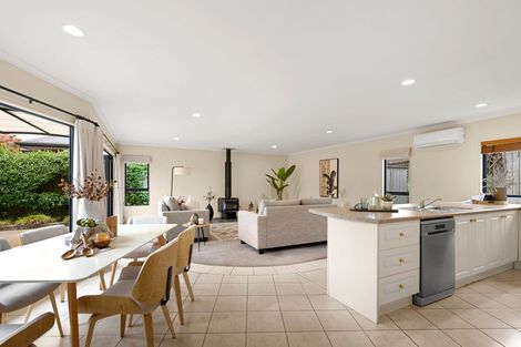 Photo of property in 28 Keswick Crescent, Huntington, Hamilton, 3210