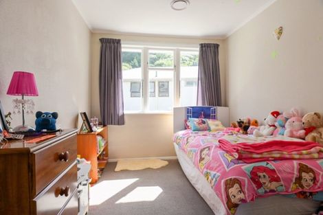 Photo of property in 9 Greer Crescent, Tawa, Wellington, 5028