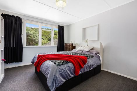 Photo of property in 11 Ngahue Crescent, Elsdon, Porirua, 5022
