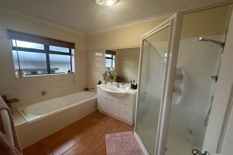 Photo of property in 58 Callum Brae Drive, Rototuna, Hamilton, 3210