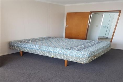 Photo of property in 528-530 Devon Street East, Fitzroy, New Plymouth, 4312