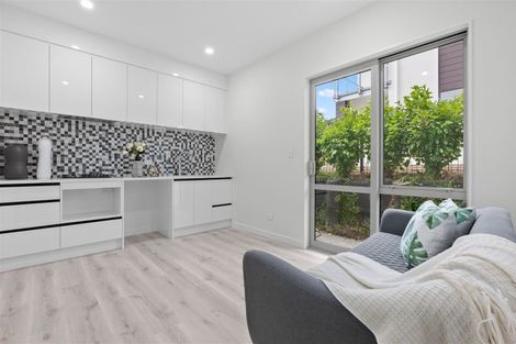 Photo of property in 11 Captain Rings Drive, Papakura, 2110