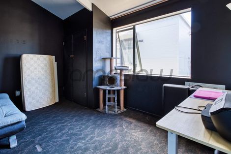 Photo of property in 136 Chamberlain Road, Massey, Auckland, 0614