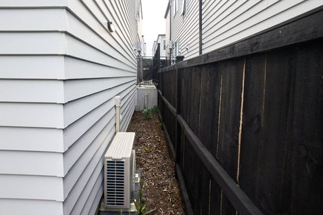 Photo of property in 36b Eastern Beach Road, Bucklands Beach, Auckland, 2012