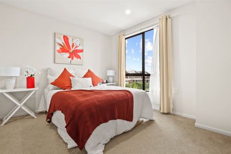 Photo of property in 25 Walsh Road, Papakura, 2110