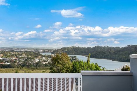 Photo of property in 7 Arcadia Crescent, Bayview, Auckland, 0629