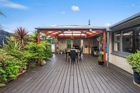 Photo of property in 65 Mountain Road, Western Heights, Rotorua, 3015