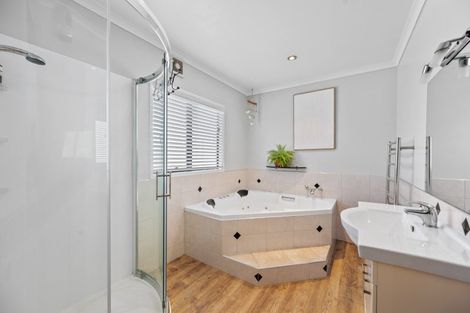 Photo of property in 24 Symons Street, Parkvale, Hastings, 4122