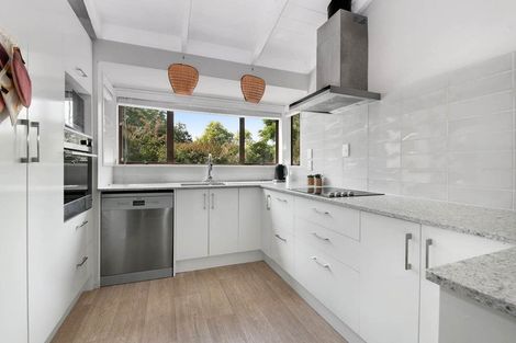 Photo of property in 1/4 Eastwood Rise, Browns Bay, Auckland, 0630