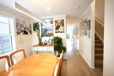 Photo of property in 32 Pateke Drive, Kenepuru, Porirua, 5022