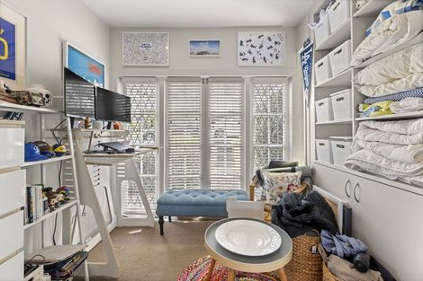 Photo of property in 1/10 Wolsley Avenue, Milford, Auckland, 0620