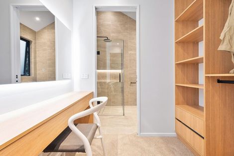 Photo of property in 15c Kiri Place, Mairangi Bay, Auckland, 0630