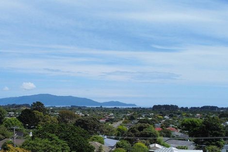 Photo of property in 73a Seddon Street, Waikanae, 5036