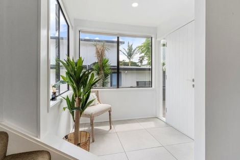 Photo of property in 9a Brandon Road, Manly, Whangaparaoa, 0930
