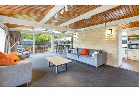 Photo of property in 41 Barnes Road, Redwood, Christchurch, 8051