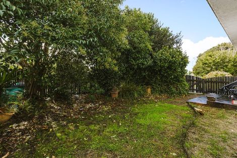 Photo of property in 2b Roys Road, Weymouth, Auckland, 2103
