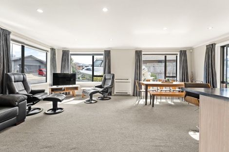 Photo of property in 10 Saint James Place, Fairfield, Dunedin, 9018