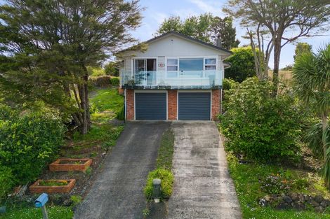 Photo of property in 91 Stottholm Road, Titirangi, Auckland, 0604