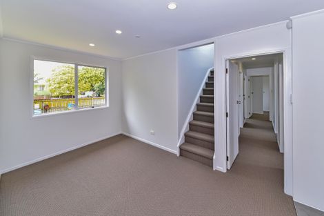 Photo of property in 24 Hyperion Drive, Randwick Park, Auckland, 2105