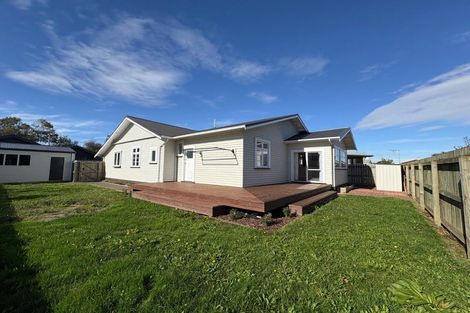 Photo of property in 61 Tiro Tiro Road, Levin, 5510