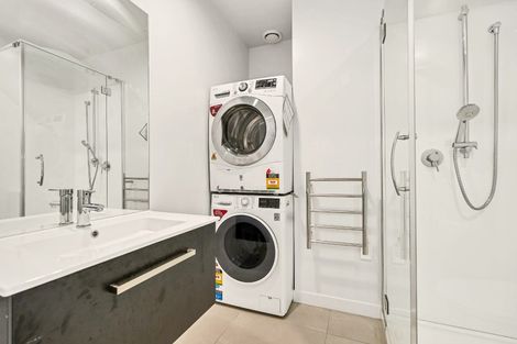 Photo of property in Frank Sargeson Apts, 403/74 Anzac Street, Takapuna, Auckland, 0622