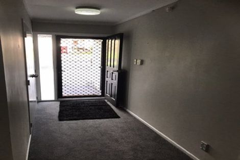 Photo of property in 2/2 Monde Place, Clover Park, Auckland, 2019