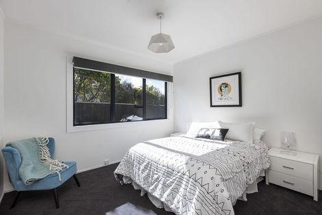 Photo of property in 1/125a Birkdale Road, Birkdale, Auckland, 0626