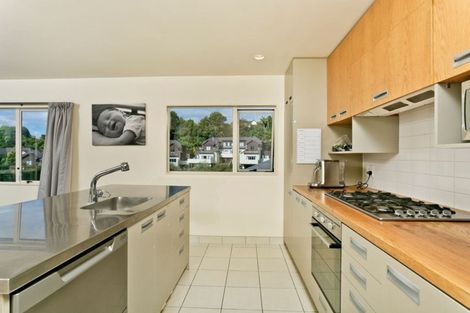 Photo of property in 21 Gretna Green, Browns Bay, Auckland, 0630