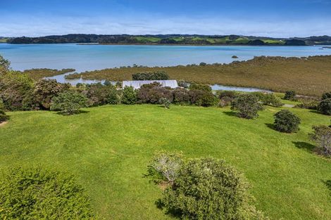 Photo of property in 68 Goodall Road, Snells Beach, 0920